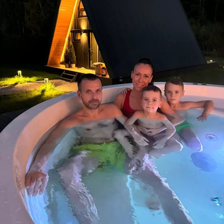 Купель Polar Spa ELITE 200 круглая с интегрированной печью для 2-4 человек (термососна темная) фото  фото - 8